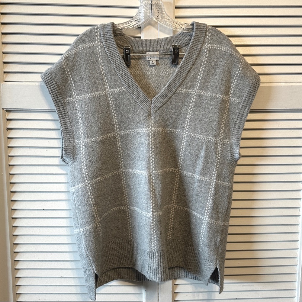 A New Day Grey Knit Sweater Vest